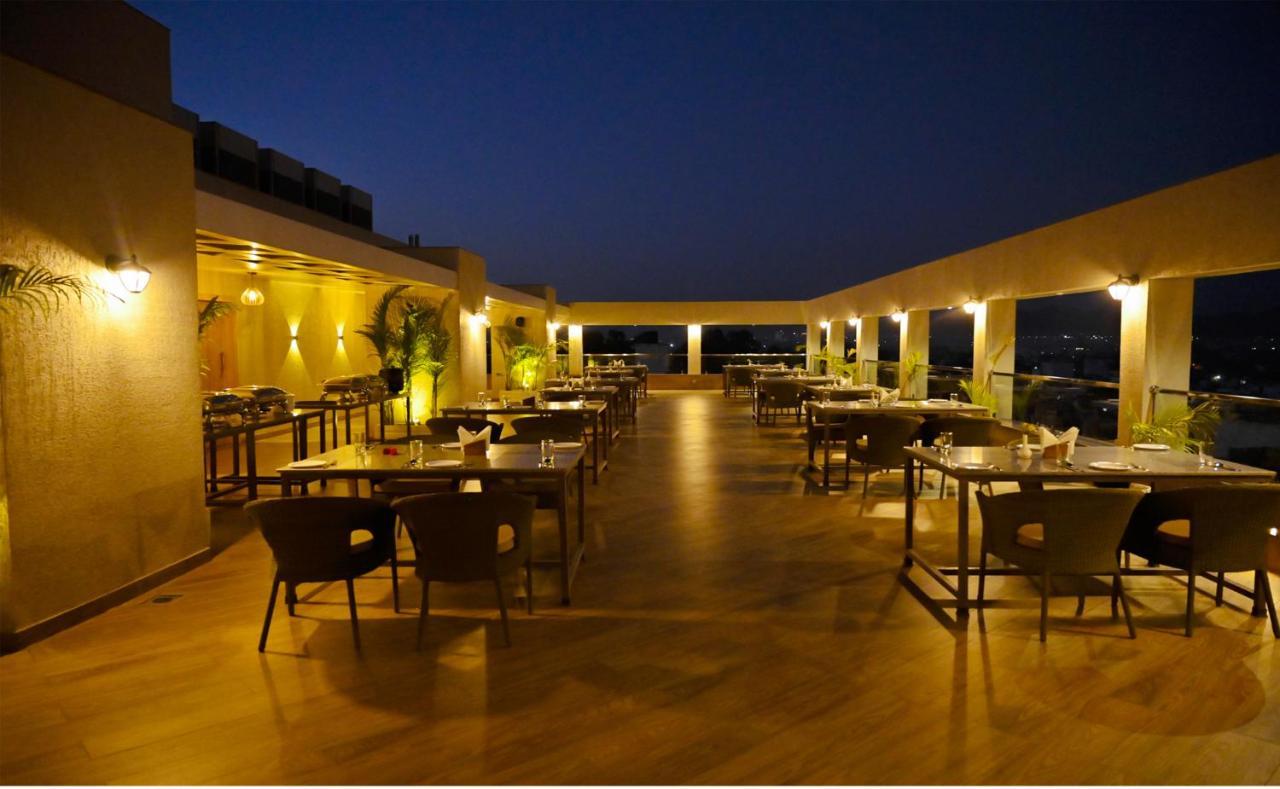 The Jagat Hotel And Spa Udaipur Exterior foto